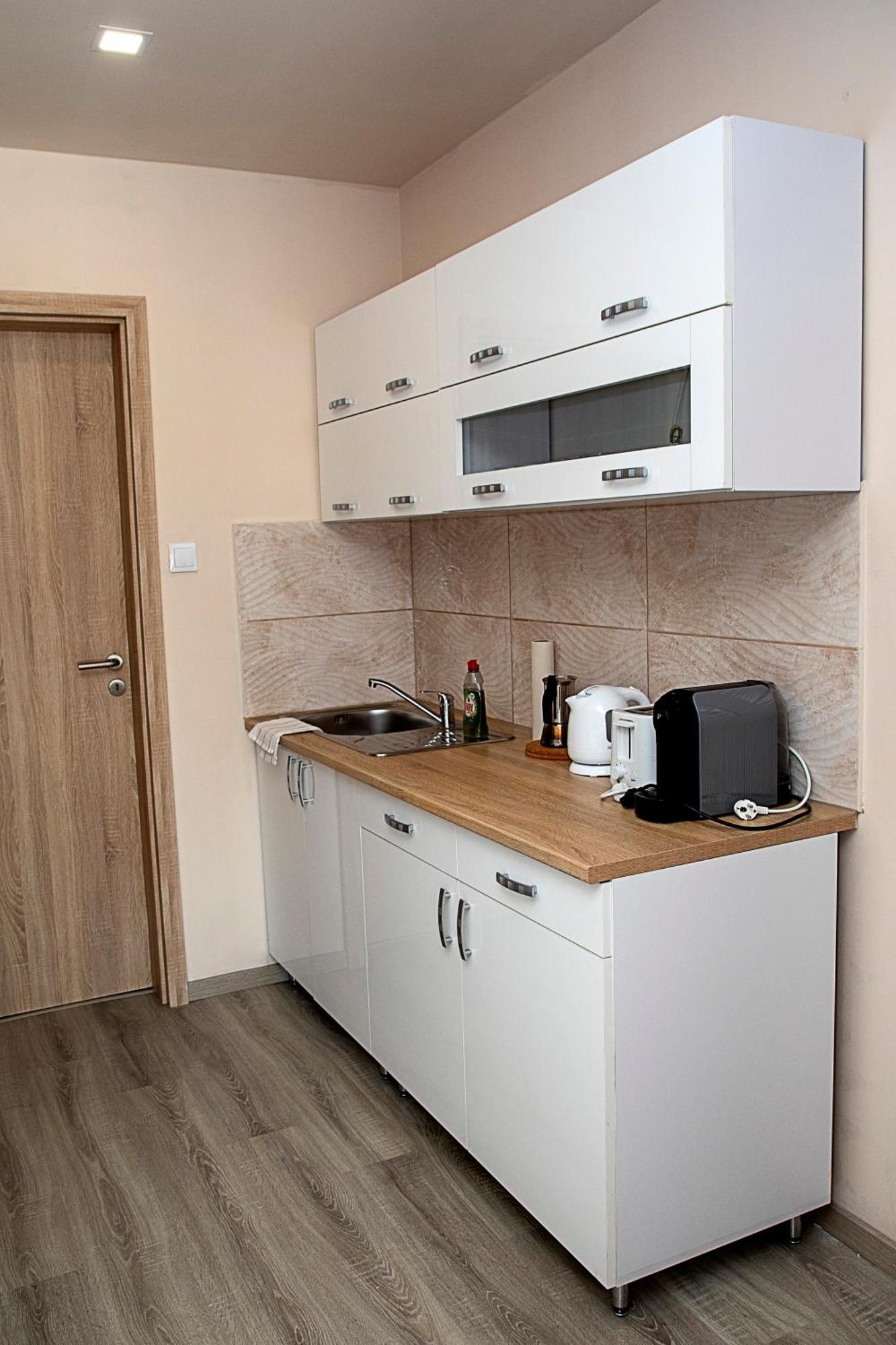 Lux Apartman Buek Exterior foto
